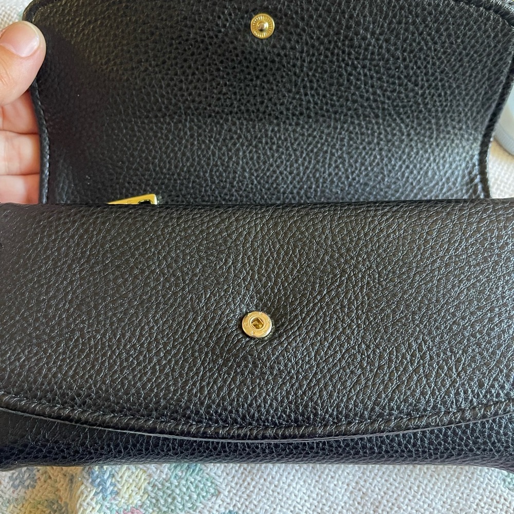 Steve Madden Black Long Wallet‎ with Gold Accent GUC - Picture 2 of 6